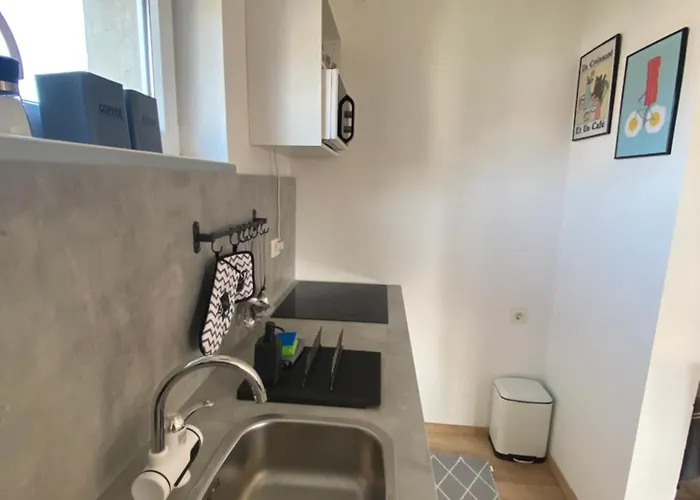 Vita2 * Ρόβινι